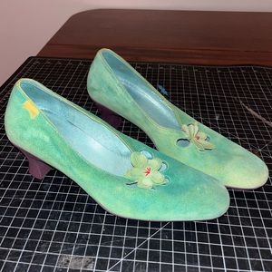 Camper green suede flower cutout applique pumps purple rubber sole 90s fun 39
